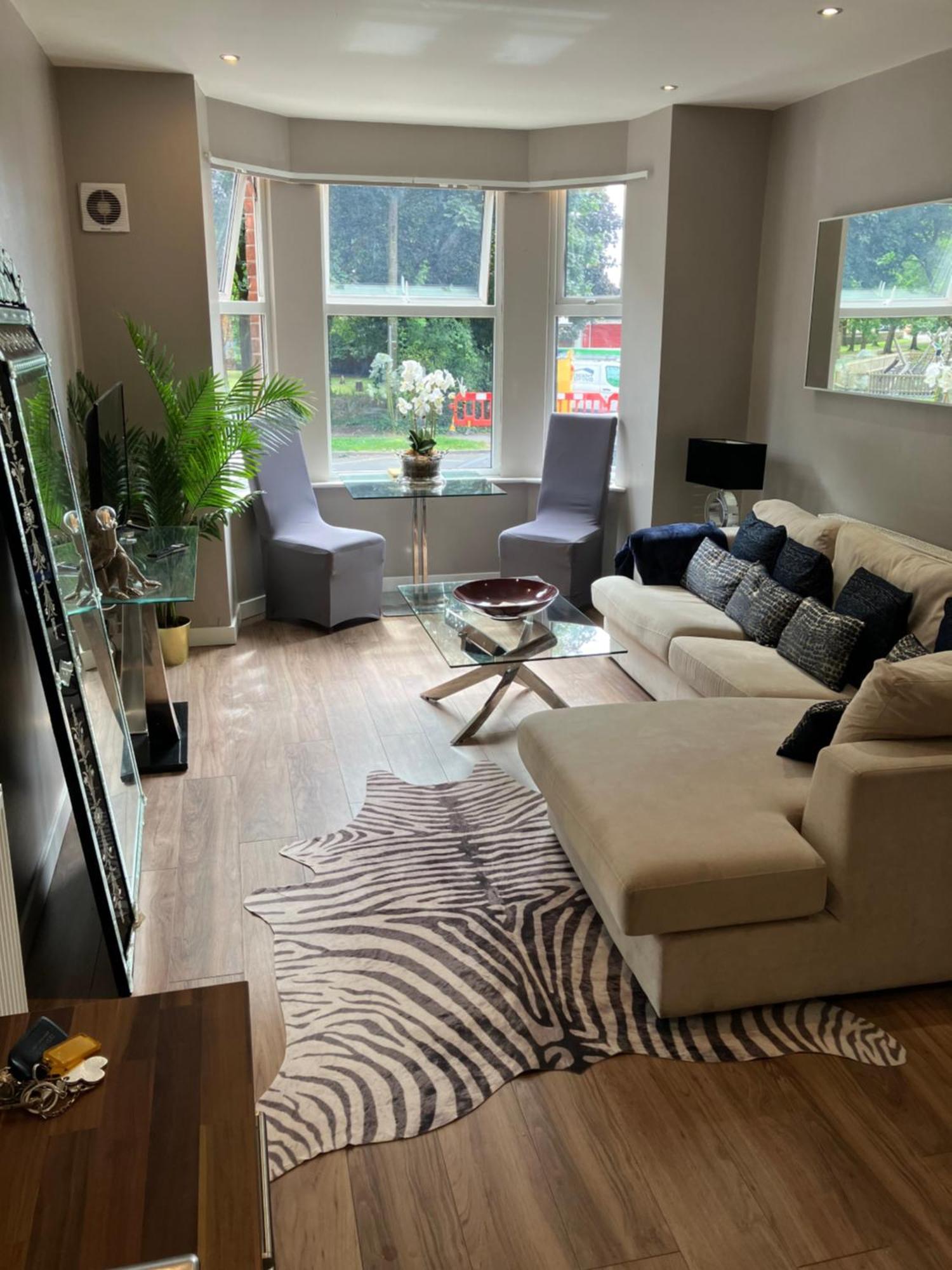 Spacious Central 2Bed Apartment Ουίλμσλοου Εξωτερικό φωτογραφία